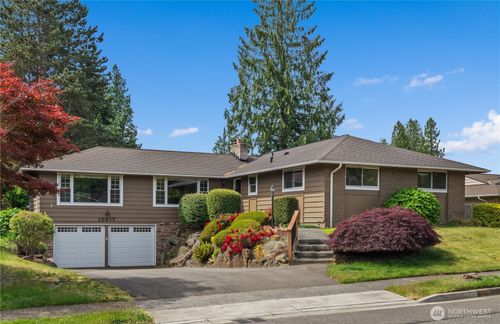 10617 Ne 197th St, Bothell, WA, 98011-2426 | Card Image