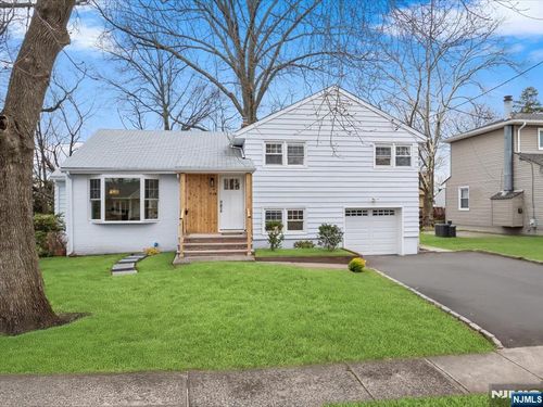 0-04 Pine Ave, Fair Lawn, NJ, 07410-3748 | Card Image