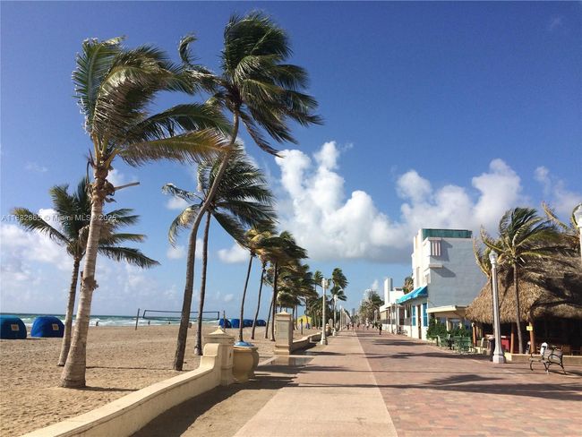 APT-1202 - 1400 S Ocean Dr, Condo with 2 bedrooms, 2 bathrooms and null parking in Hollywood FL | Image 32