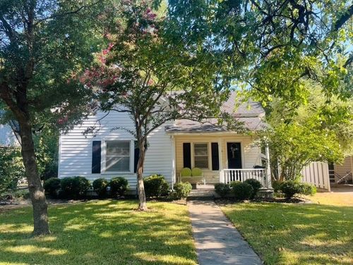 411 E Main St, Whitesboro, TX, 76273-1805 | Card Image