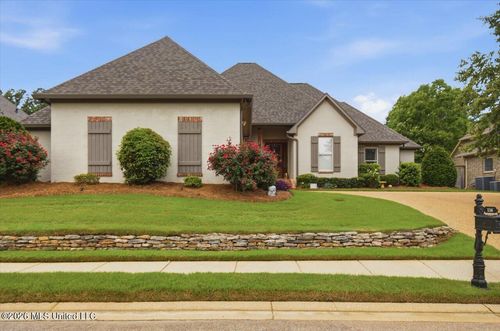 116 Grandeur Dr, Brandon, MS, 39042-5015 | Card Image