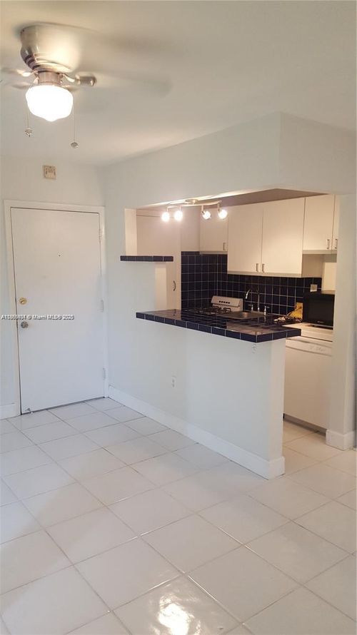 apt-12-6310 Sw 79th St, South Miami, FL, 33143-4972 | Card Image