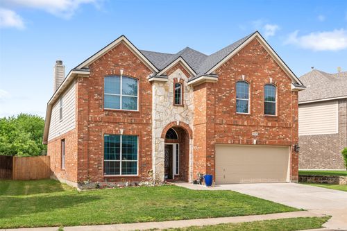 5621 Paloma Blanca Dr, Fort Worth, TX, 76179-7599 | Card Image