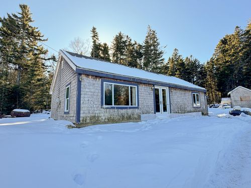 12 Fifield Point Road, Stonington, ME, 04681 | Card Image