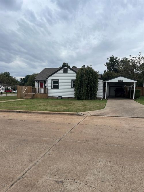 1202 Nw Oak Ave, Lawton, OK, 73507-4614 | Card Image