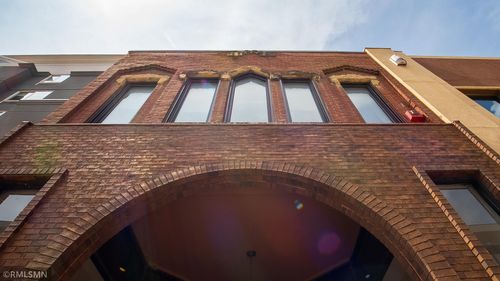 211 Broadway Ave S, Rochester, MN, 55904-6527 | Card Image