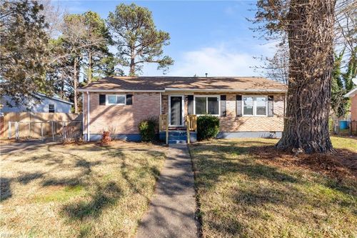 607 Henderson St, Portsmouth, VA, 23701-3319 | Card Image