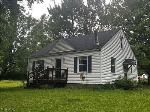 5742 Grove Rd, New Franklin, OH, 44216-9761 | Card Image