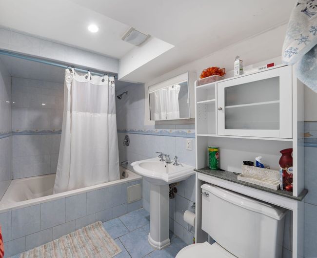 8205 Grand Ave, House other with 4 bedrooms, 4 bathrooms and null parking in North Bergen NJ | Image 20