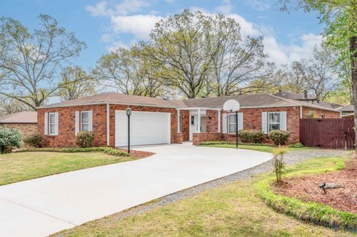 1704 War Eagle Dr, North Little Rock, AR, 72116-4430 | Card Image