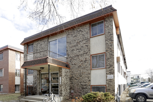 2637 Pleasant Ave, Minneapolis, MN, 55408-1486 | Card Image