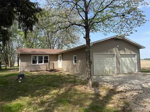 1425 N Carlyle Rd, Vandalia, IL, 62471-4029 | Card Image