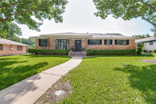 816 Misty Glen Dr, Desoto, TX, 75115-4406 | Card Image