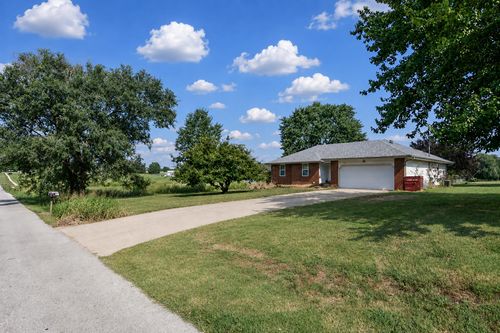 221 New Melville Rd, Willard, MO, 65781-9330 | Card Image