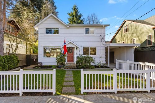 6721 22nd Ave Nw, Seattle, WA, 98117-5727 | Card Image