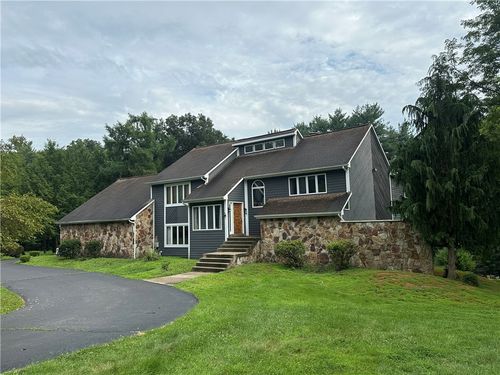 4400 Twin Oaks Dr, Murrysville, PA, 15668-9447 | Card Image