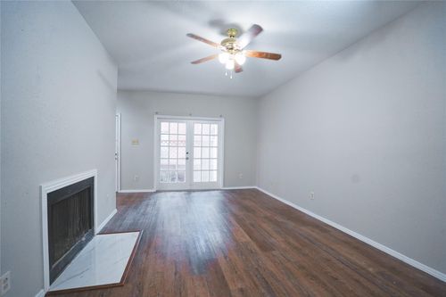 17-8055 Cambridge St, Houston, TX, 77054-3030 | Card Image