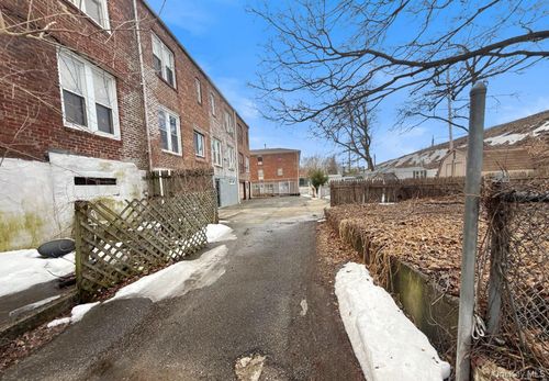 219-33 Edgewood Ave, Laurelton, NY, 11413-3121 | Card Image