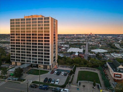 810 Matson Pl, Cincinnati, OH, 45204-1487 | Card Image