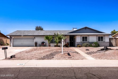 1616 W Sack Dr, Phoenix, AZ, 85027-5332 | Card Image
