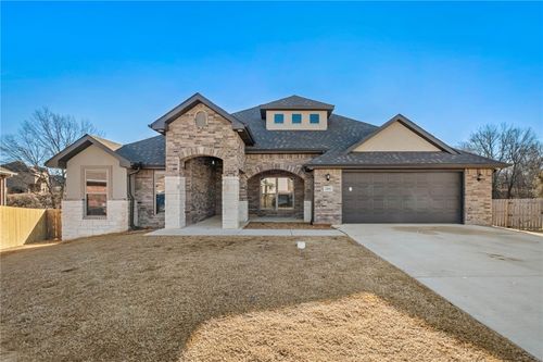 2201 Hay Meadow St, Springdale, AR, 72762-3258 | Card Image
