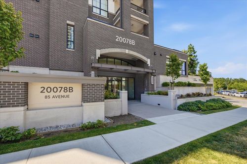 b606-20078 85 Ave, Langley, BC, V2Y3Z3 | Card Image