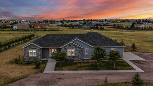 6807 Spencer Dr, Cheyenne, WY, 82007-2926 | Card Image