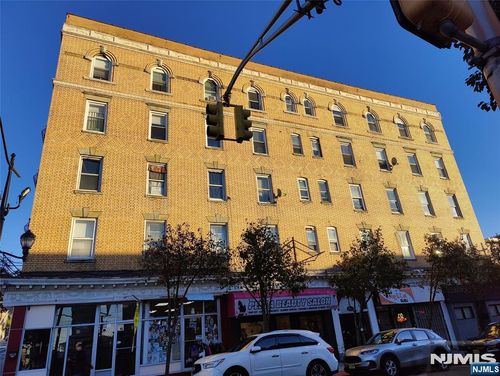 1614 Summit Ave, Union City, NJ, 07087-1948 | Card Image