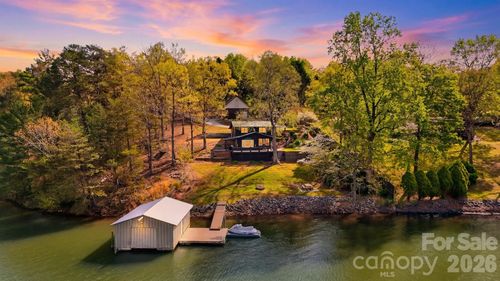 75 Rutt Rd, Taylorsville, NC, 28681-8189 | Card Image