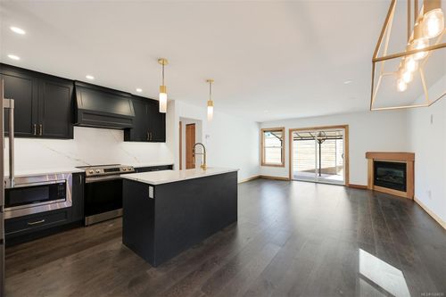 1629 Kristin Way, Shawnigan Lake, BC, V0R2W3 | Card Image