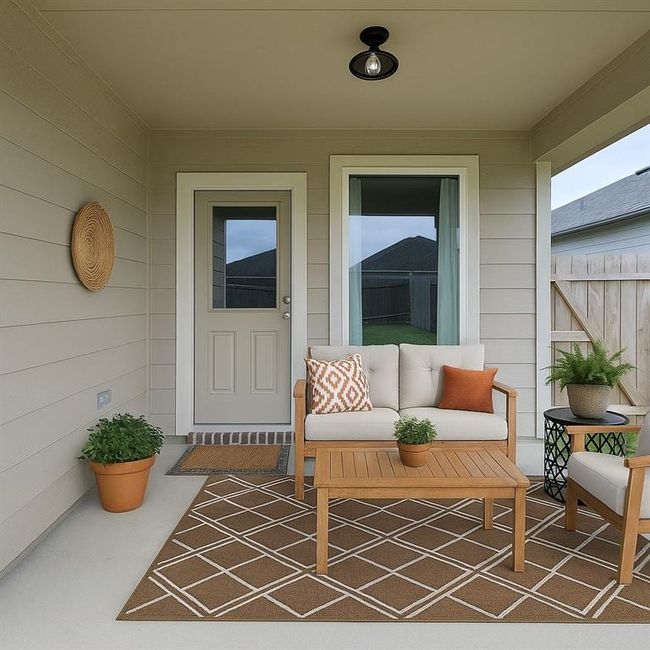 Beautiful covered patio to entertain family and friends | Image 18