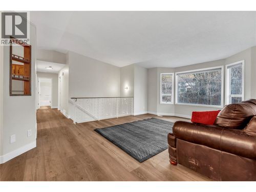 7111 Peach Orchard Rd, Summerland, BC, V0H1Z6 | Card Image