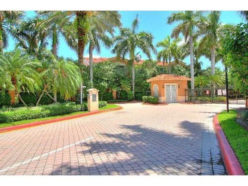 5204-4836 N State Road 7, Coconut Creek, FL, 33073-3344 | Card Image