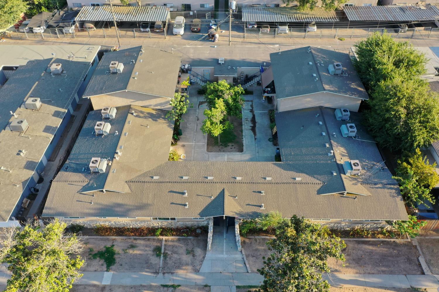 2125 W Princeton Ave, Fresno, CA 93705