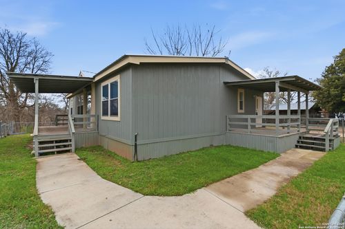 596 Canal Ln, New Braunfels, TX, 78130-1850 | Card Image