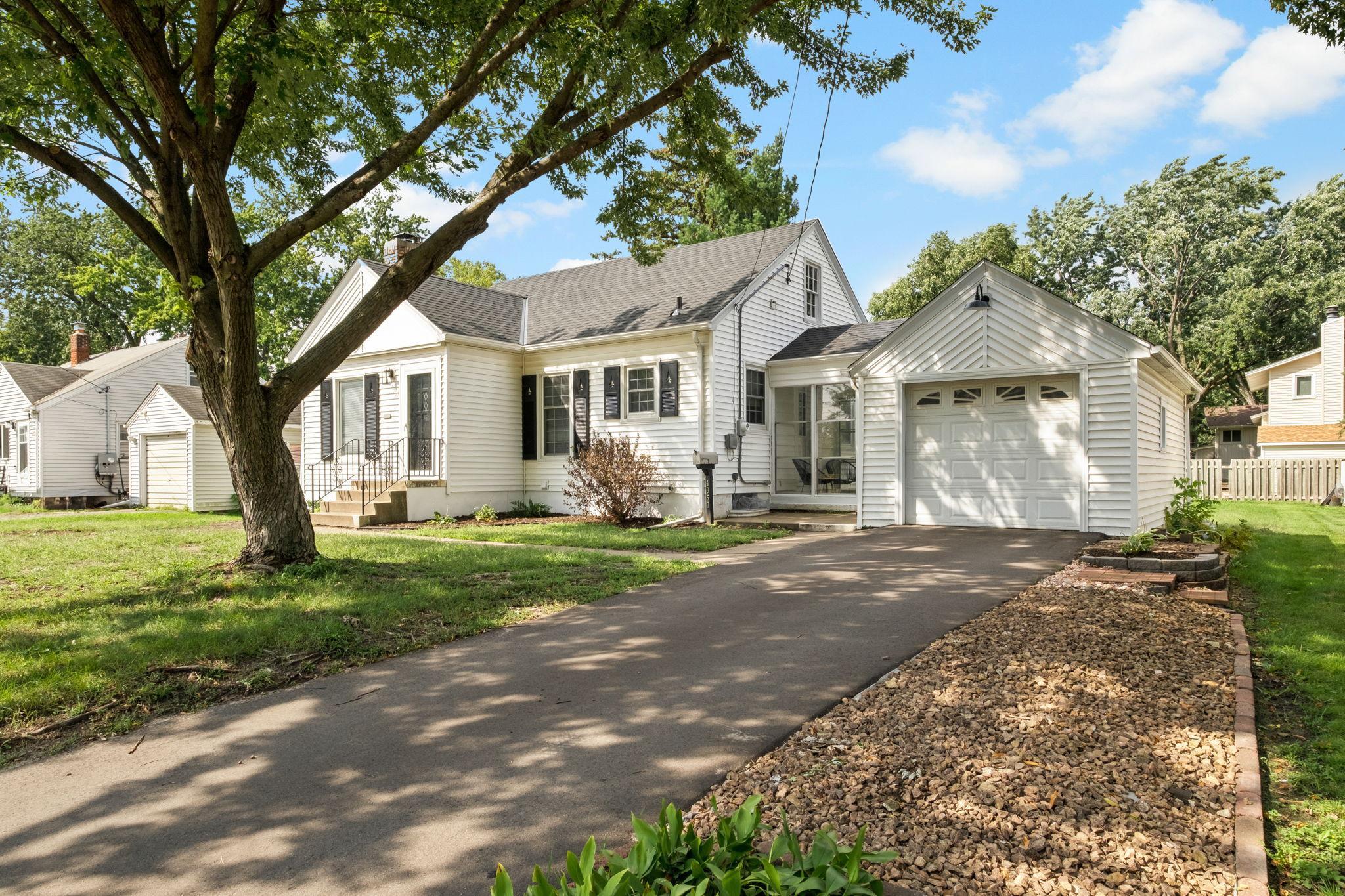 Douglas Dr, Minneapolis, MN 55422