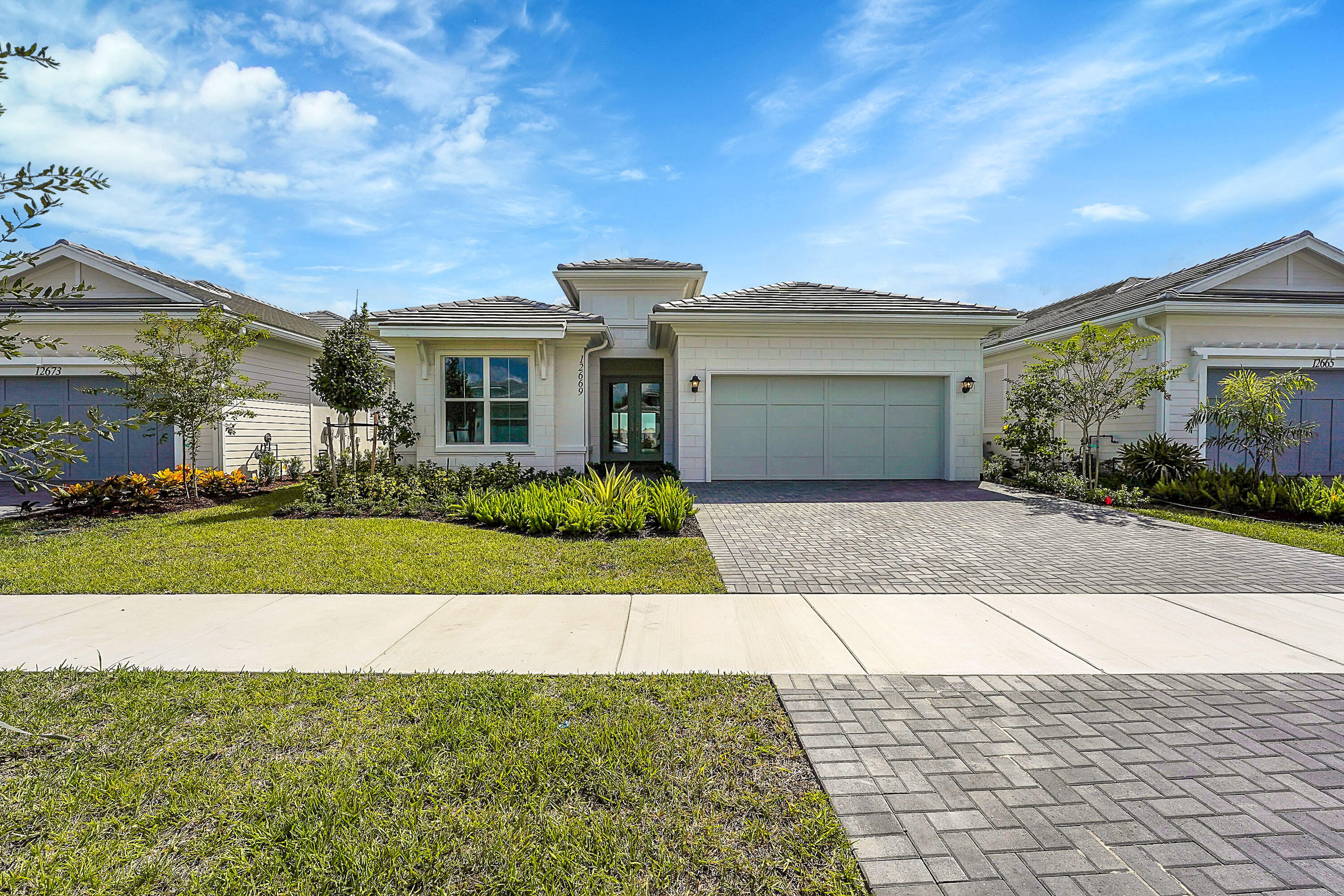 Nautilus Cir, Palm Beach Gardens, FL 33412