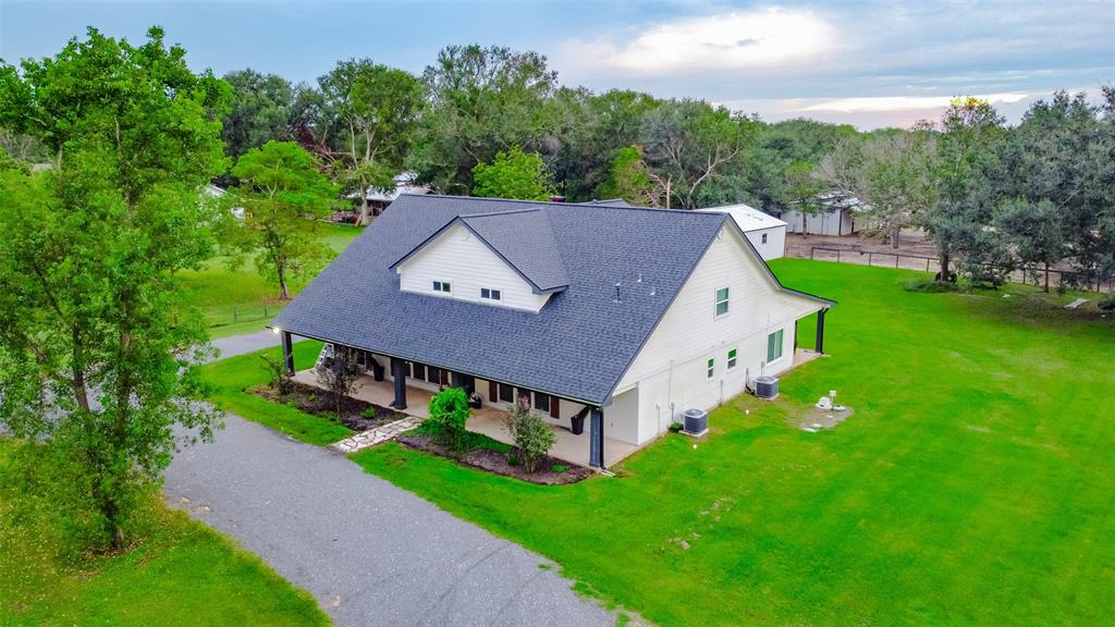 Joyce Ln, Needville, TX 77461