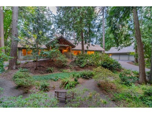 6590 Sw Montgomery Way, Wilsonville, OR, 97070-9702 | Card Image