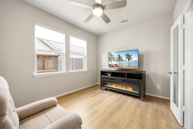 The current seller utilized this space as a TV room, so there is much flexibility for this space. | Image 23