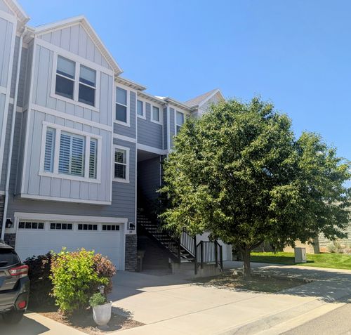 28 E Yellow Cliff Dr, Draper, UT, 84020-7016 | Card Image