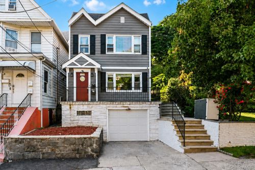 113 Hart Ave, Yonkers, NY, 10704-3113 | Card Image