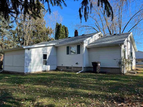 135 N Washington St, Morenci, MI, 49256-1347 | Card Image