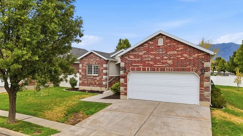 2260 N 1085 W, Layton, UT, 84041-1215 | Card Image