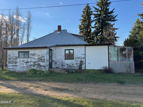 108 Montana Street, Carson, ND, 58529 | Card Image