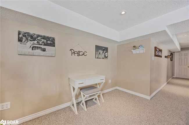 11 Maple Crt, House other with 3 bedrooms, 3 bathrooms and 8 parking in Coldwater ON | Image 36