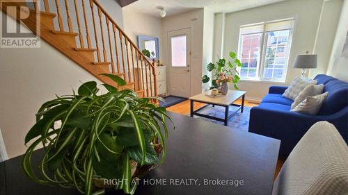 bl43-43 Brickworks Lane, Toronto (Junction Area), ON, M6N5H8 | Card Image
