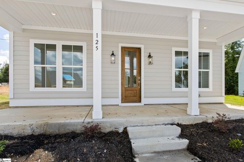 125 Cottage Ln, Greenwood, SC, 29649-8304 | Card Image