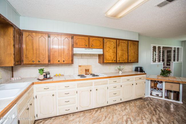 504 Avenue C, House other with 3 bedrooms, 2 bathrooms and null parking in Olton TX | Image 13