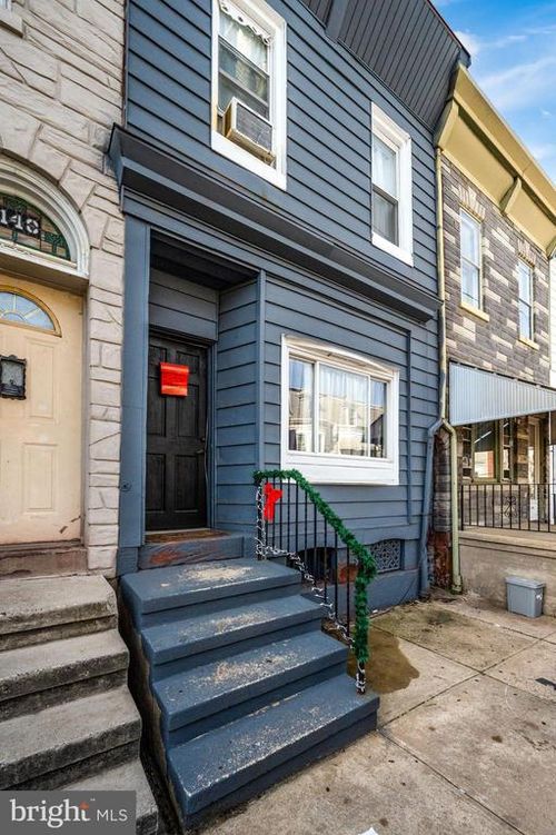 1146 Cotton St, READING, PA, 19602-2060 | Card Image